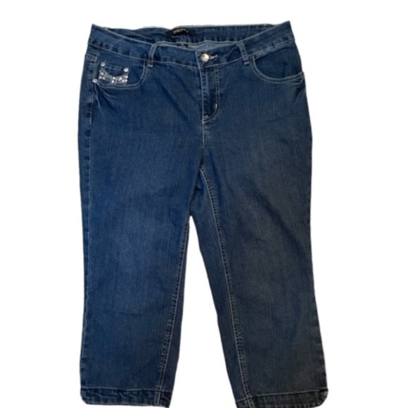 Roz & Ali Capri - Picture 3 of 3